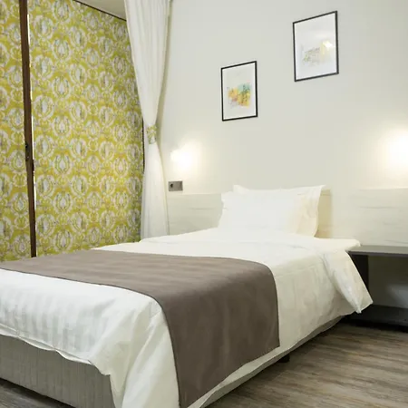 Hotel Arima 2*