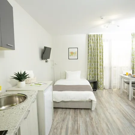 Arima Hotel 2*