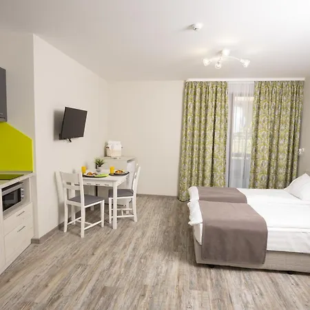 Hotel Arima 2*