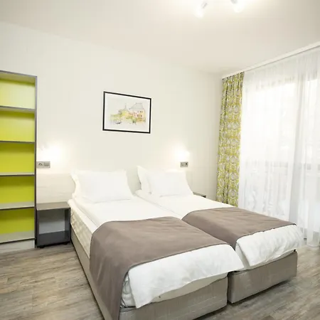 Hotel Arima 2*